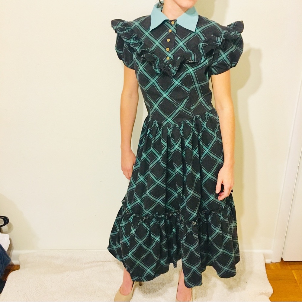 Classic Vintage Mel’s Diner Ruffle Midi Dress